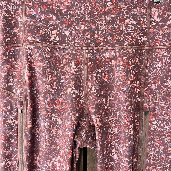 Athleta Rainier Printed Mesh Tight Size Small - Picture 7 of 11